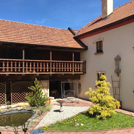 Zamecek Zdiky - Moderni Velky Apartman Bujanov Kültér fotó