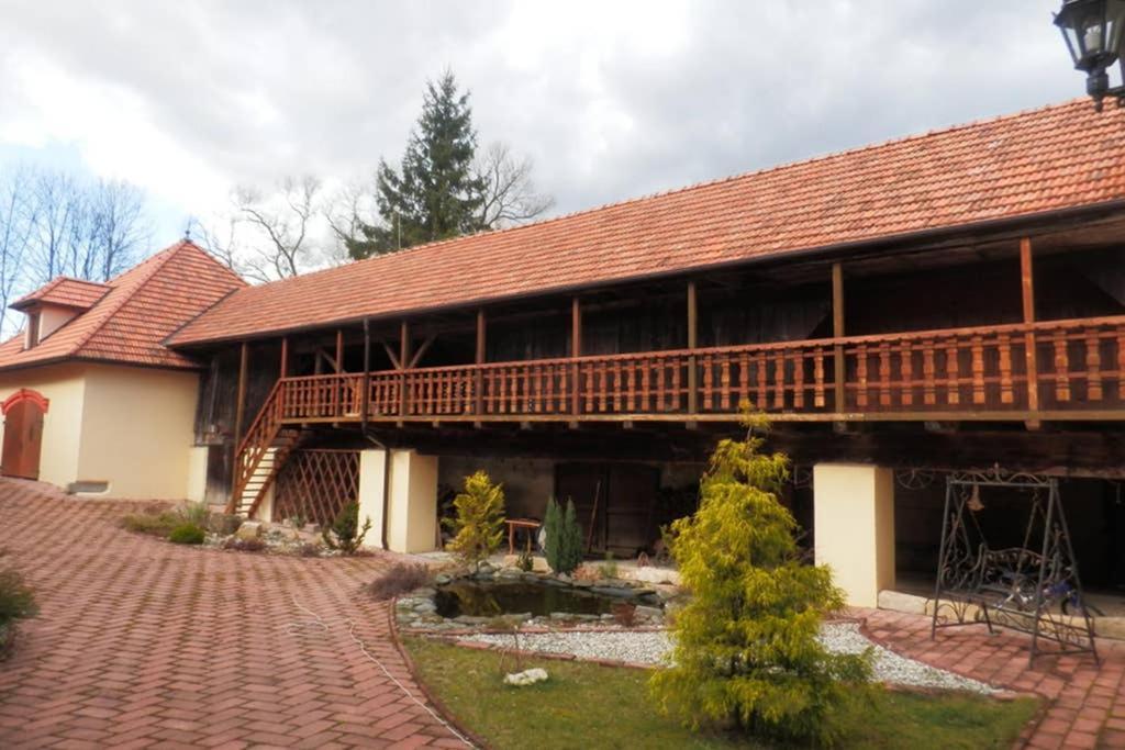Zamecek Zdiky - Moderni Velky Apartman Bujanov Kültér fotó